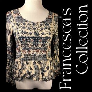 XS Francesca’s Collection longsleeved shirt
